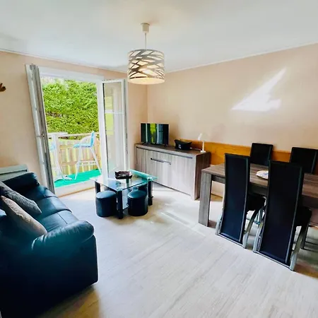 Apartment Charming With View Of The Massif