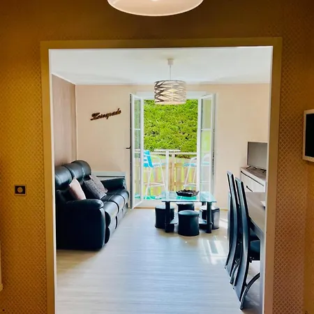 Lejlighed Charming With View Of The Massif ! *